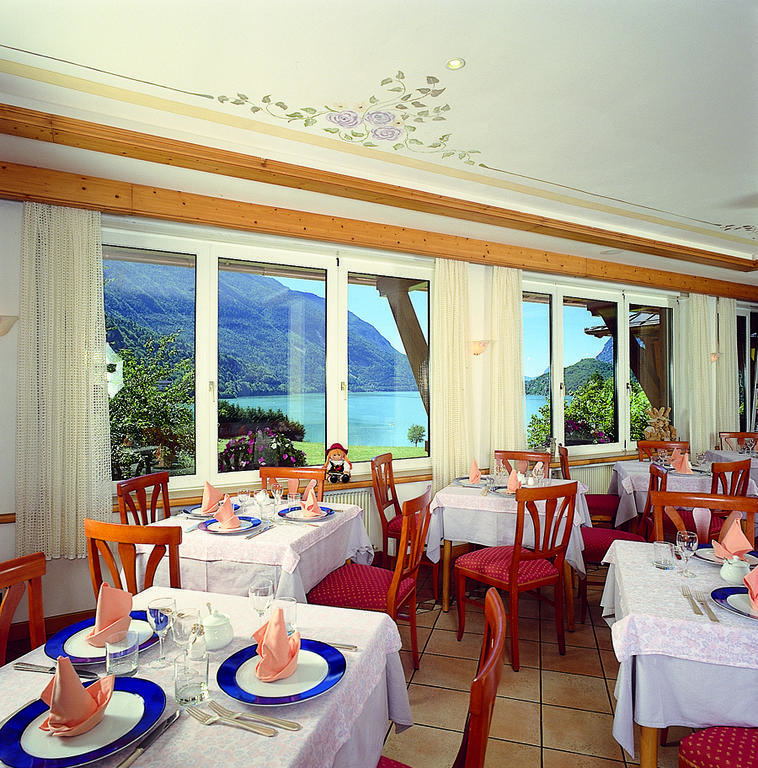 Hotel Des Alpes Molveno Exterior foto